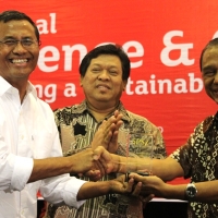 Thumbnail for "Menko Perekonomian - Hatta Rajasa dalam pembukaan 1st SPS PR Summit 2012"